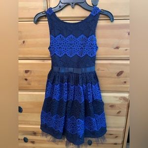 Speechless dark & navy blue dress with bow accents and tulle on the bottom. Sz 7